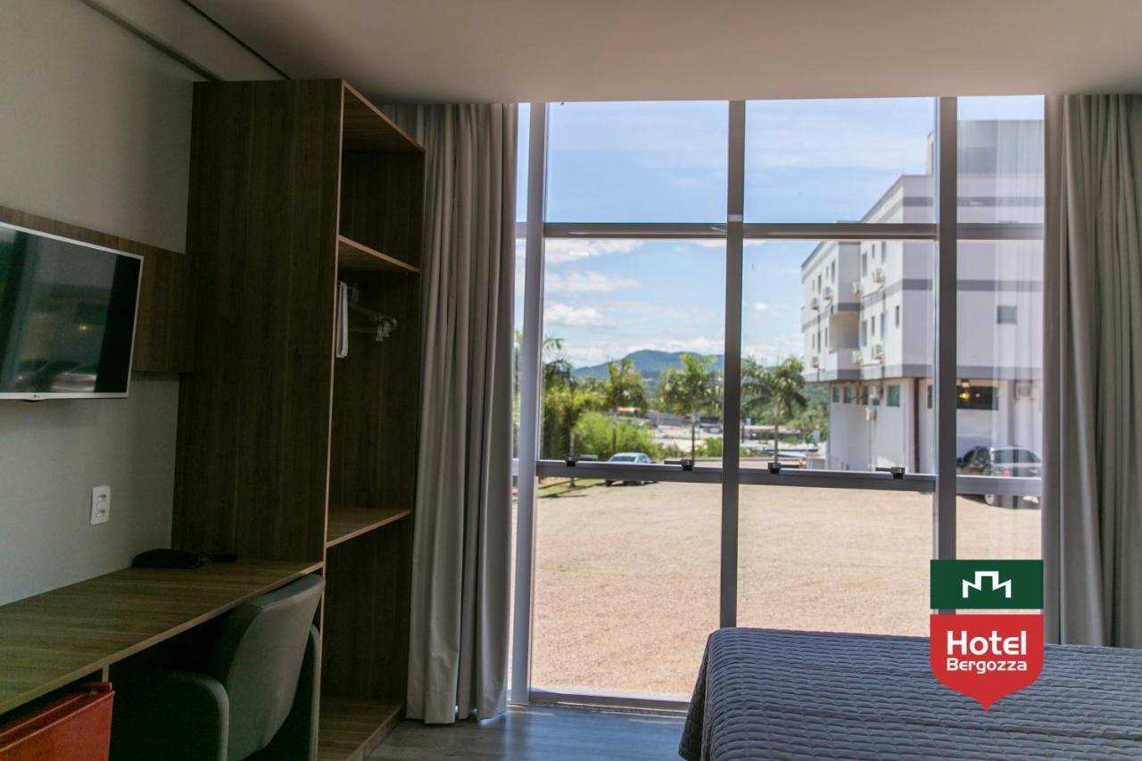 Hotel Bergozza Rio do Sul Eksteriør billede