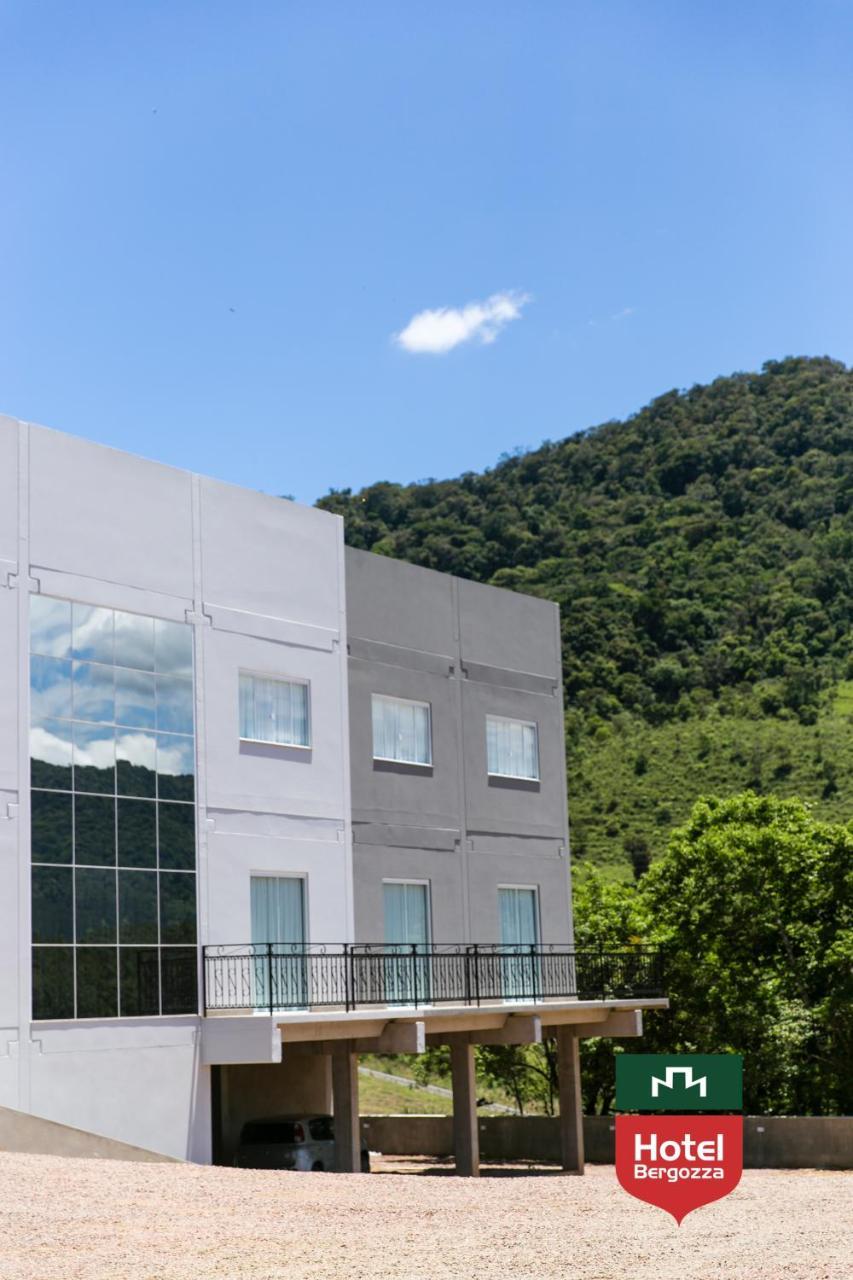 Hotel Bergozza Rio do Sul Eksteriør billede